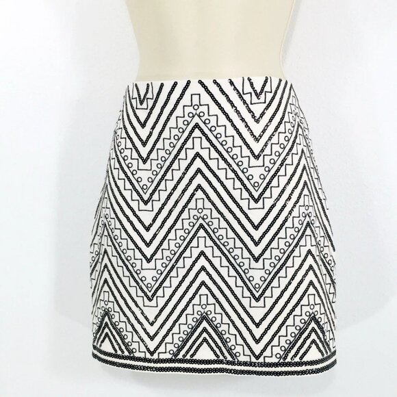 Express Sequin Mini Skirt Sz M Pull On Embroidered Stretch Fairy Glitter - Picture 2 of 13